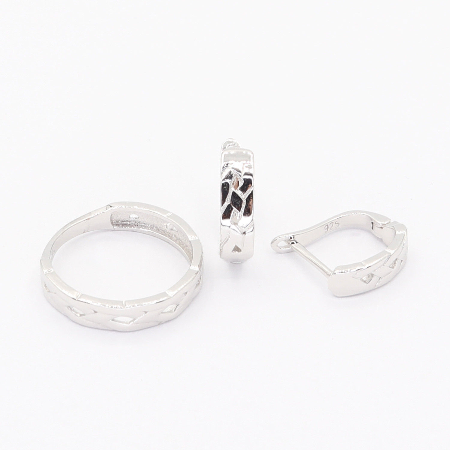 Stříbrná souprava S585