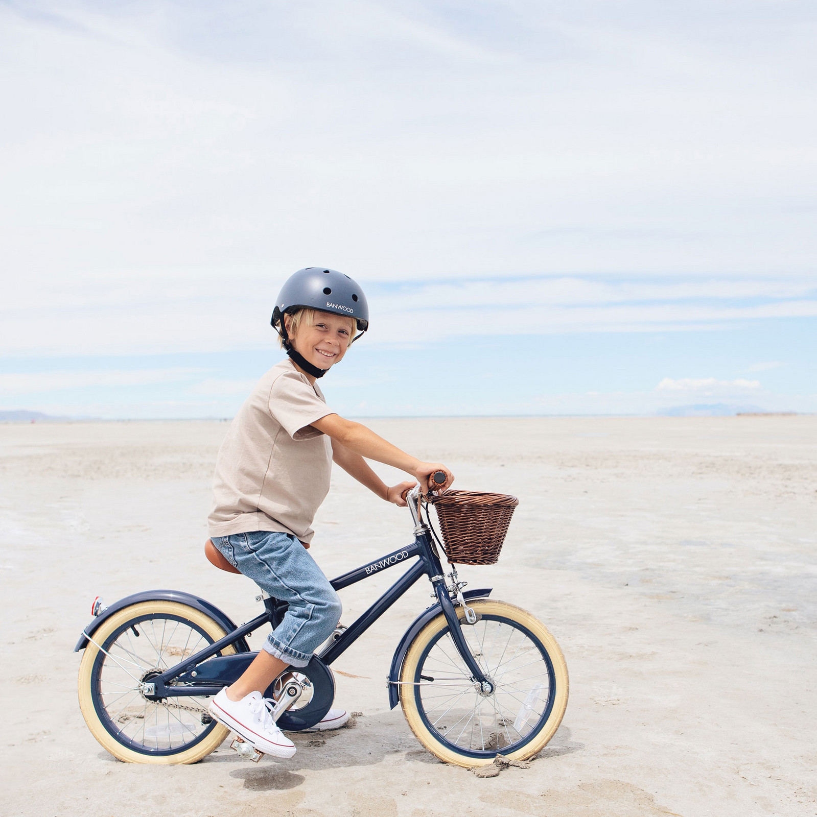 Banwood dětské kolo Navy BW-CL2