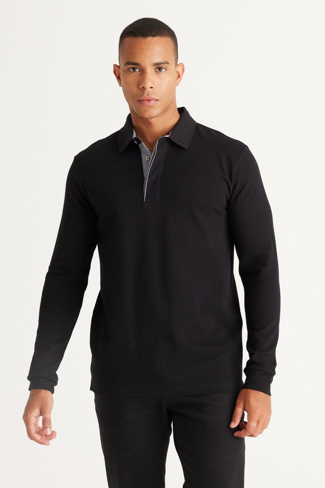 ALTINYILDIZ CLASSICS Men's Black Slim Fit Slim Fit Polo Neck Cotton T-Shirt