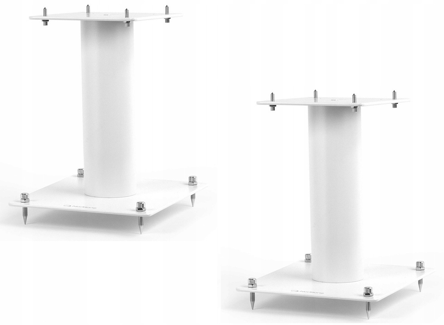 Norstone Stylem S Bílým Saténem Nízké Základy