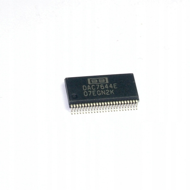 DAC7644E 16-bit digitálně-analogový převodník [1ks]
