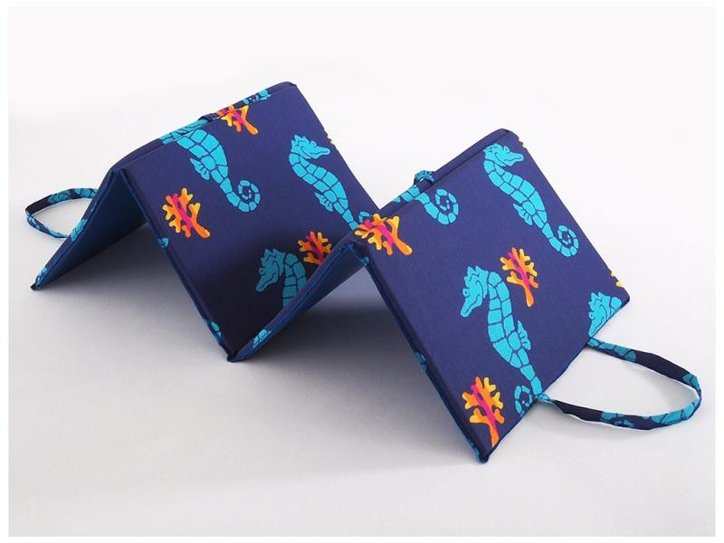 Plážové lehátko - mořský koník - 137 x 49 x 2 cm