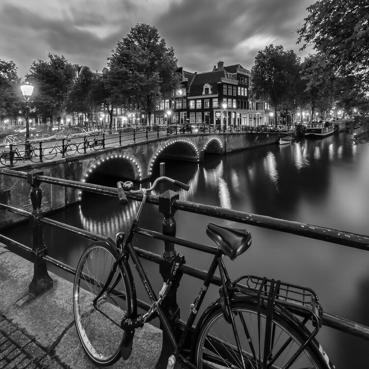 Melanie Viola Fotografie AMSTERDAM Evening impression from Brouwersgracht, Melanie Viola, (40 x 40 cm)