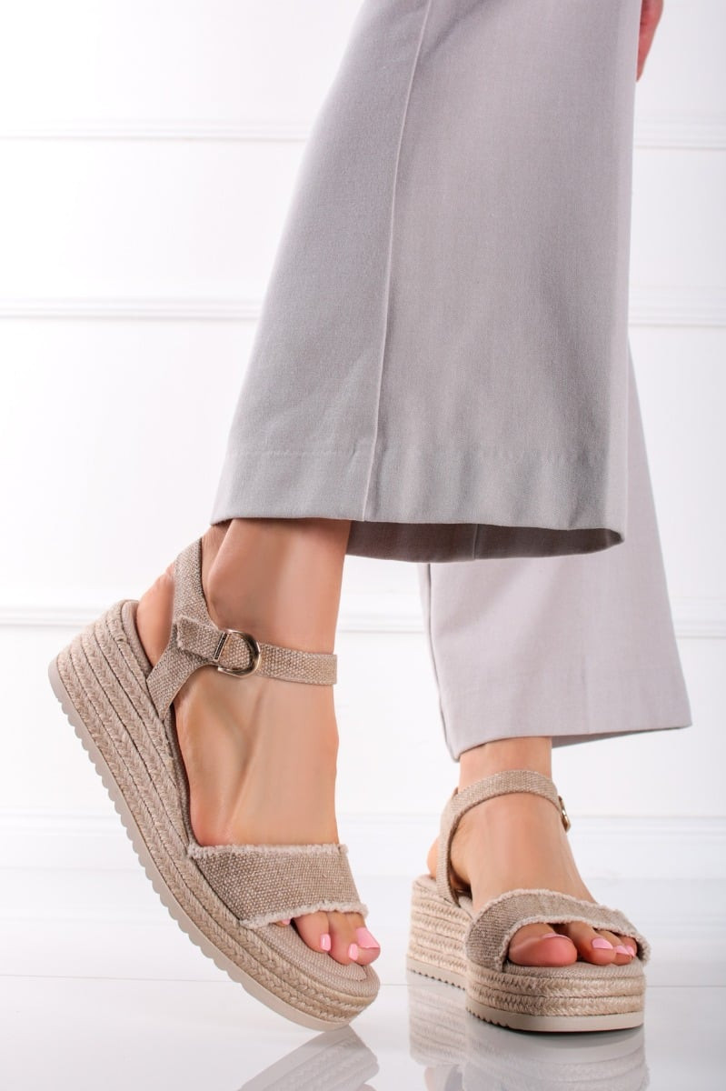 Béžové platformové sandály 1-28058
