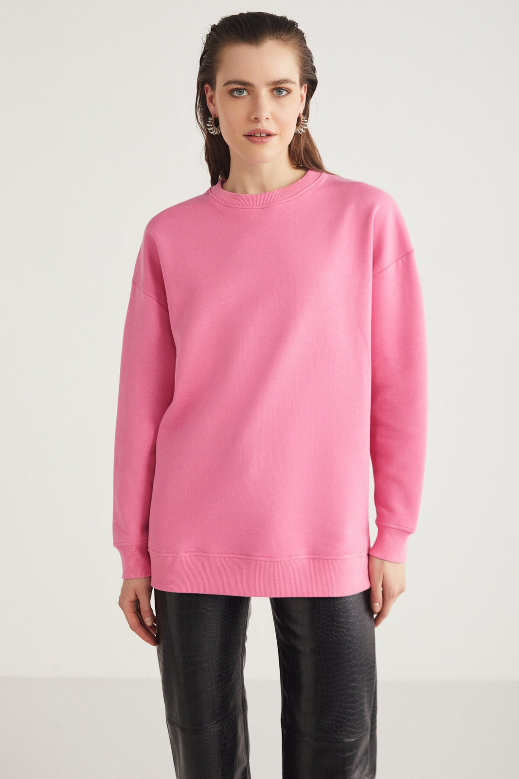 GRIMELANGE Allys Women's Crew Neck Oversize Basic Pink Sweatshirt