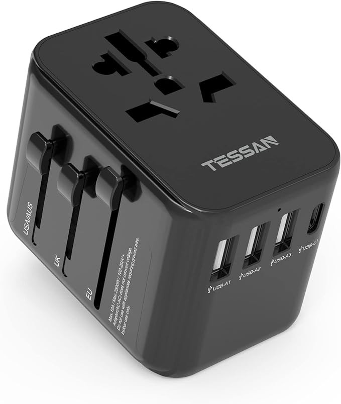 Cestovní adaptér Tessan s 3USB, 1USB C a 1 Ac zásuvkou