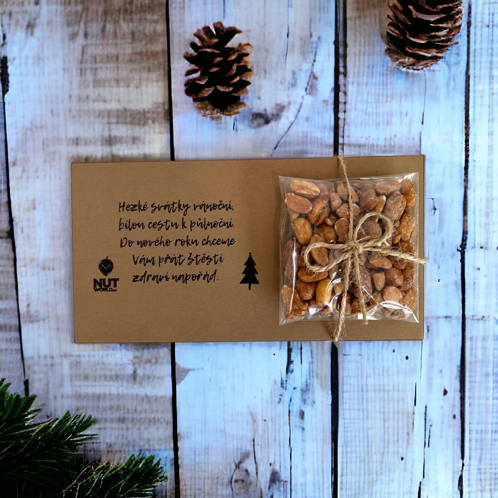 Nutworld.cz Dárková kazetka VÁNOČNÍ - Mix ořechů v medu a soli 50g