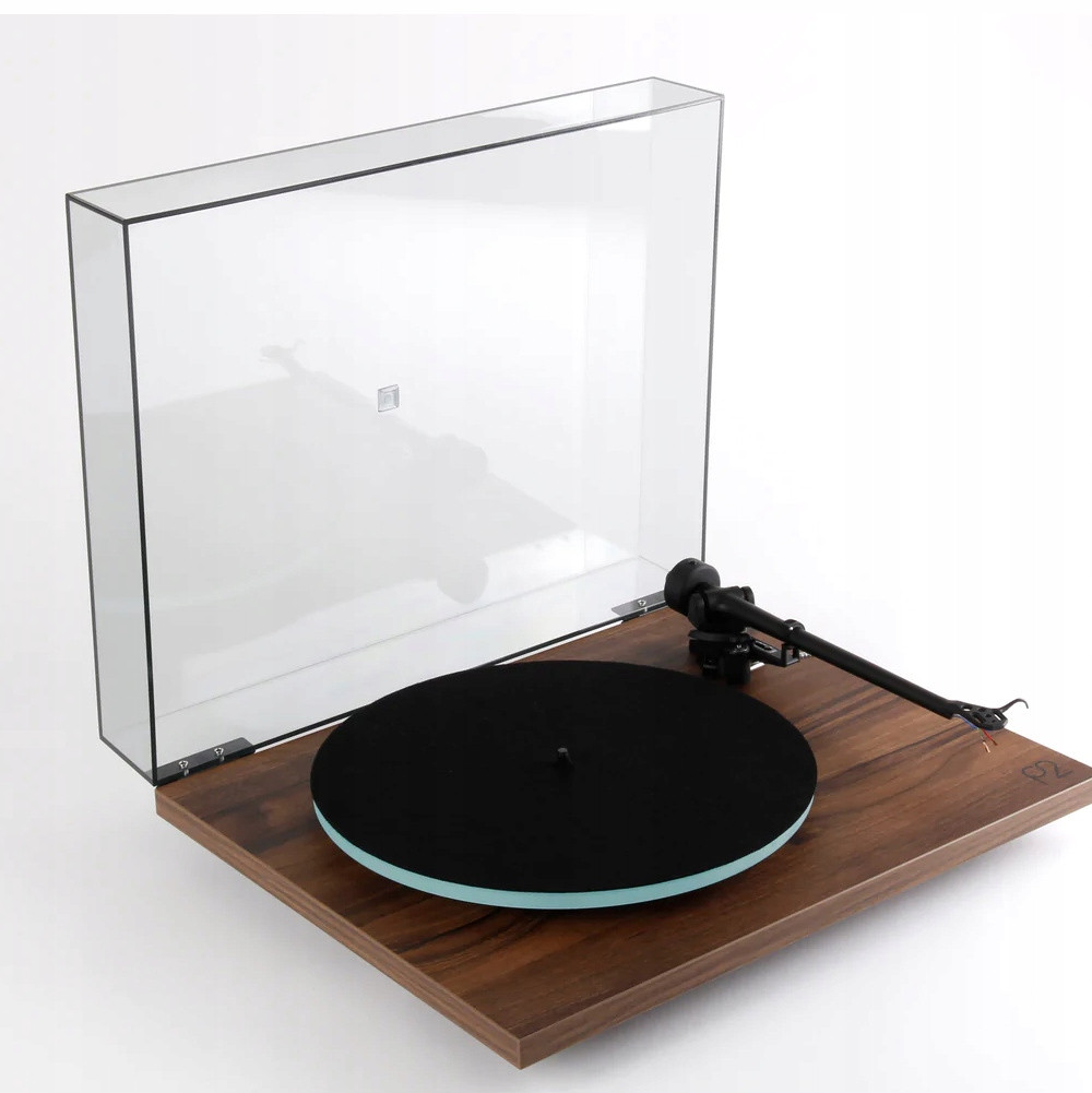 Rega Planar 2 (Ořech) P2