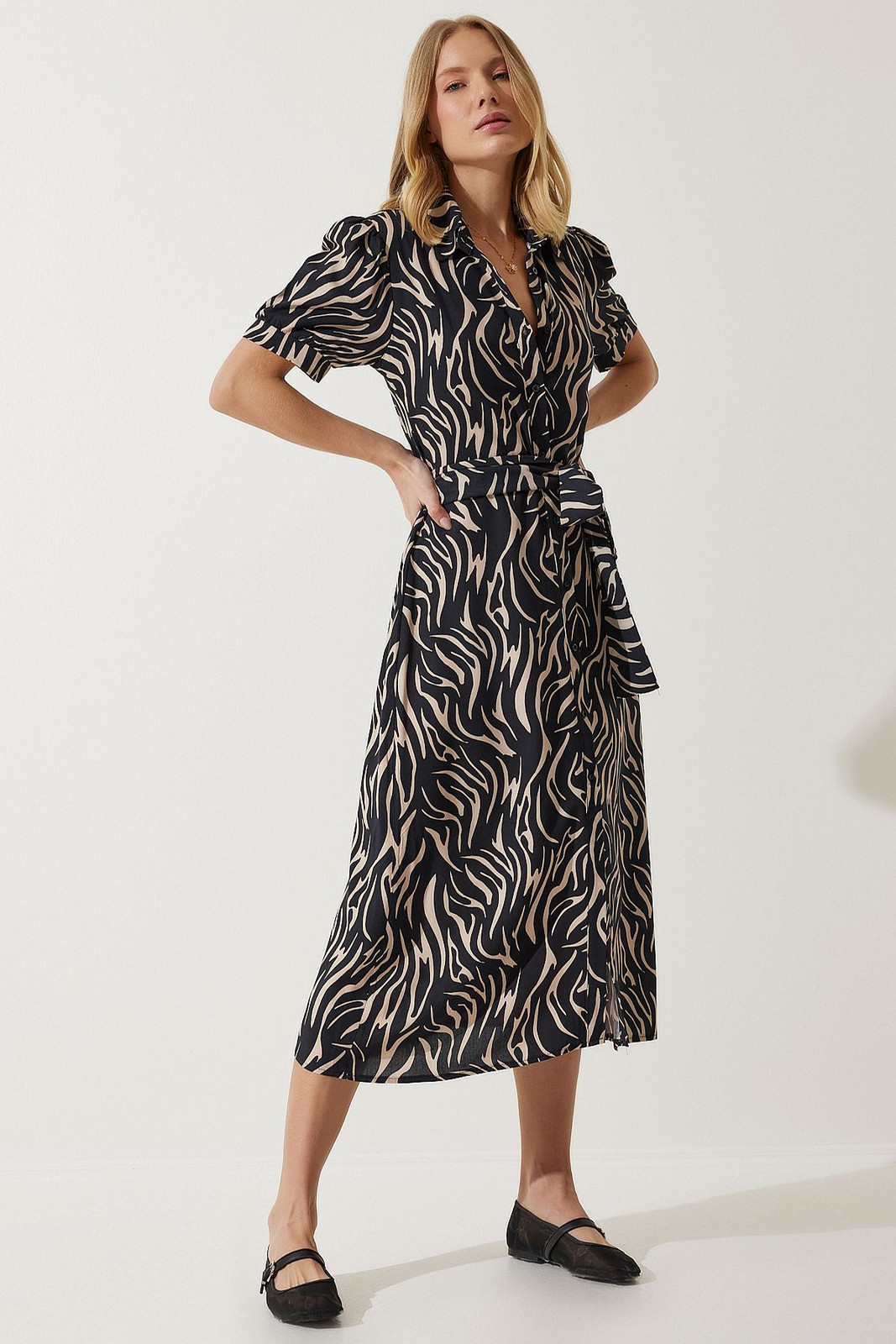 Happiness İstanbul Women's Black Beige Patterned Belted Summer Shirt Dress