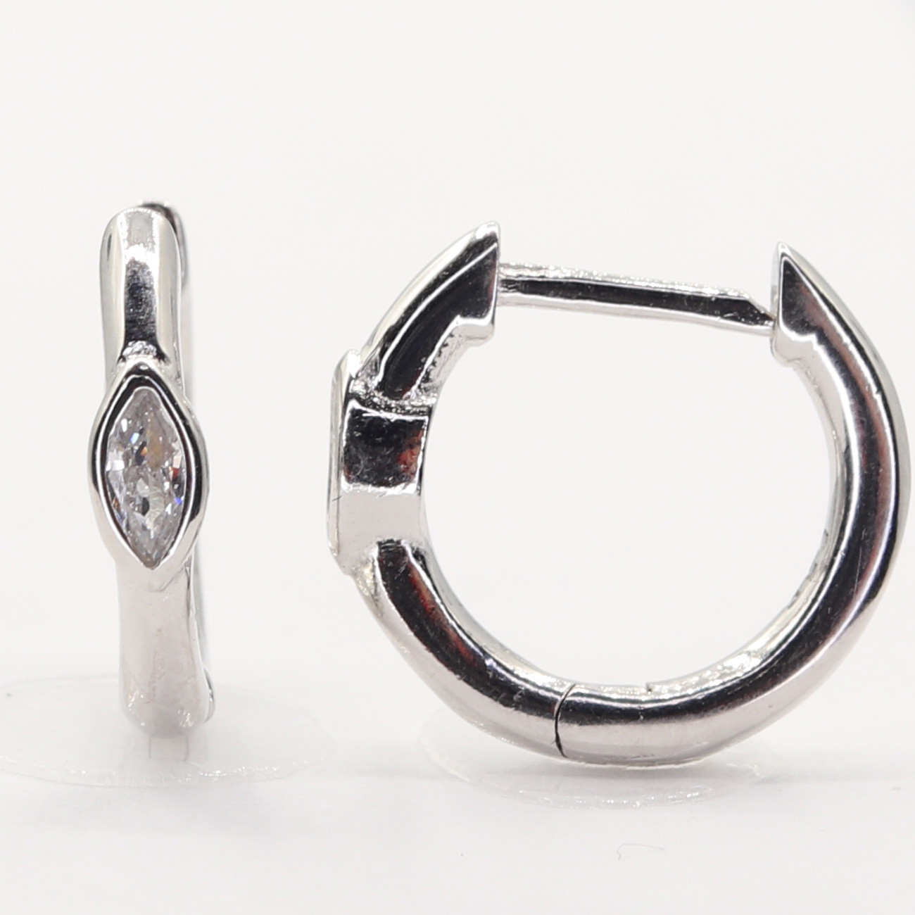 Stříbrné náušnice 109355