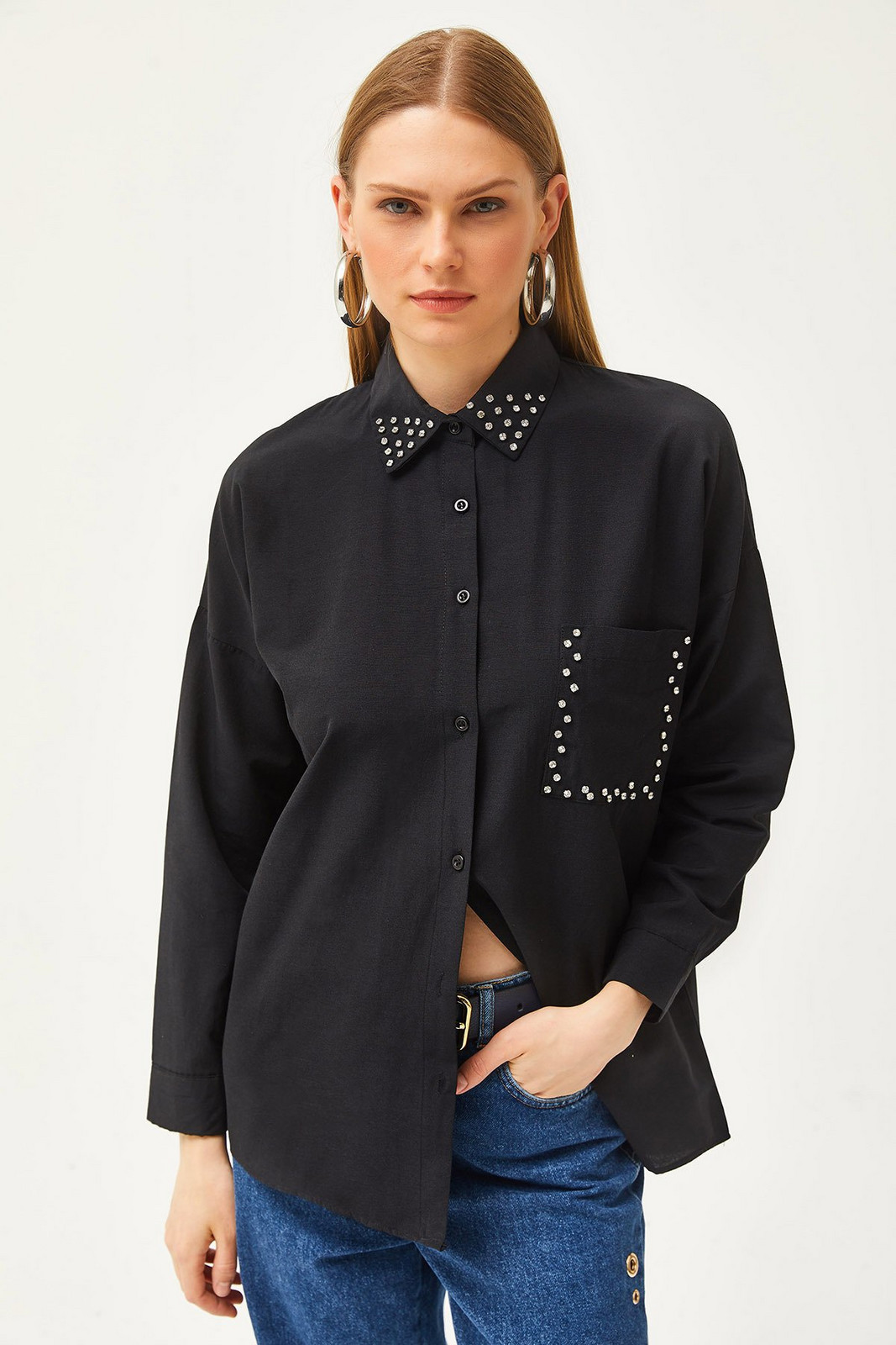 Olalook Women's Black Collar and Pocket Stone Woven Shirt