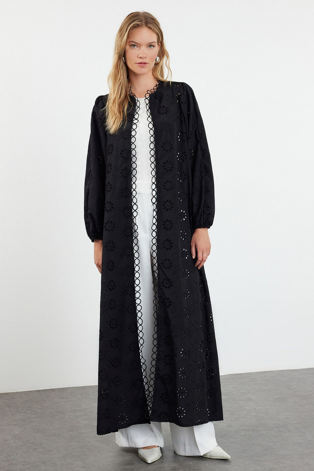 Trendyol Black Linen Embroidery Woven Cap & Abaya & Abaya