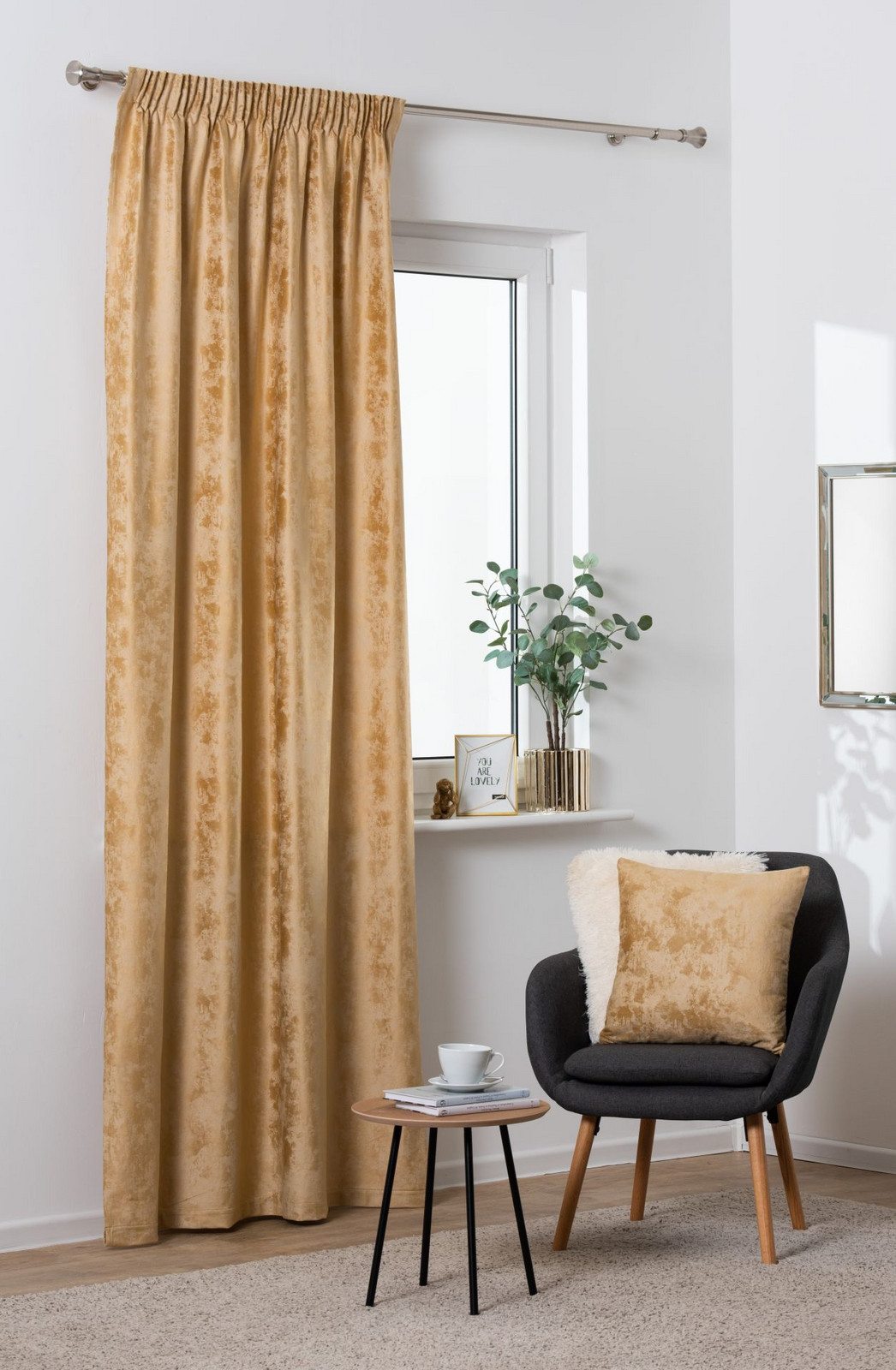 Dekorační široký velvet závěs s řasící páskou FES zlatá 200x245 cm nebo 200x260 cm (cena za 1 kus) MyBestHome Rozměr: 200x245 cm