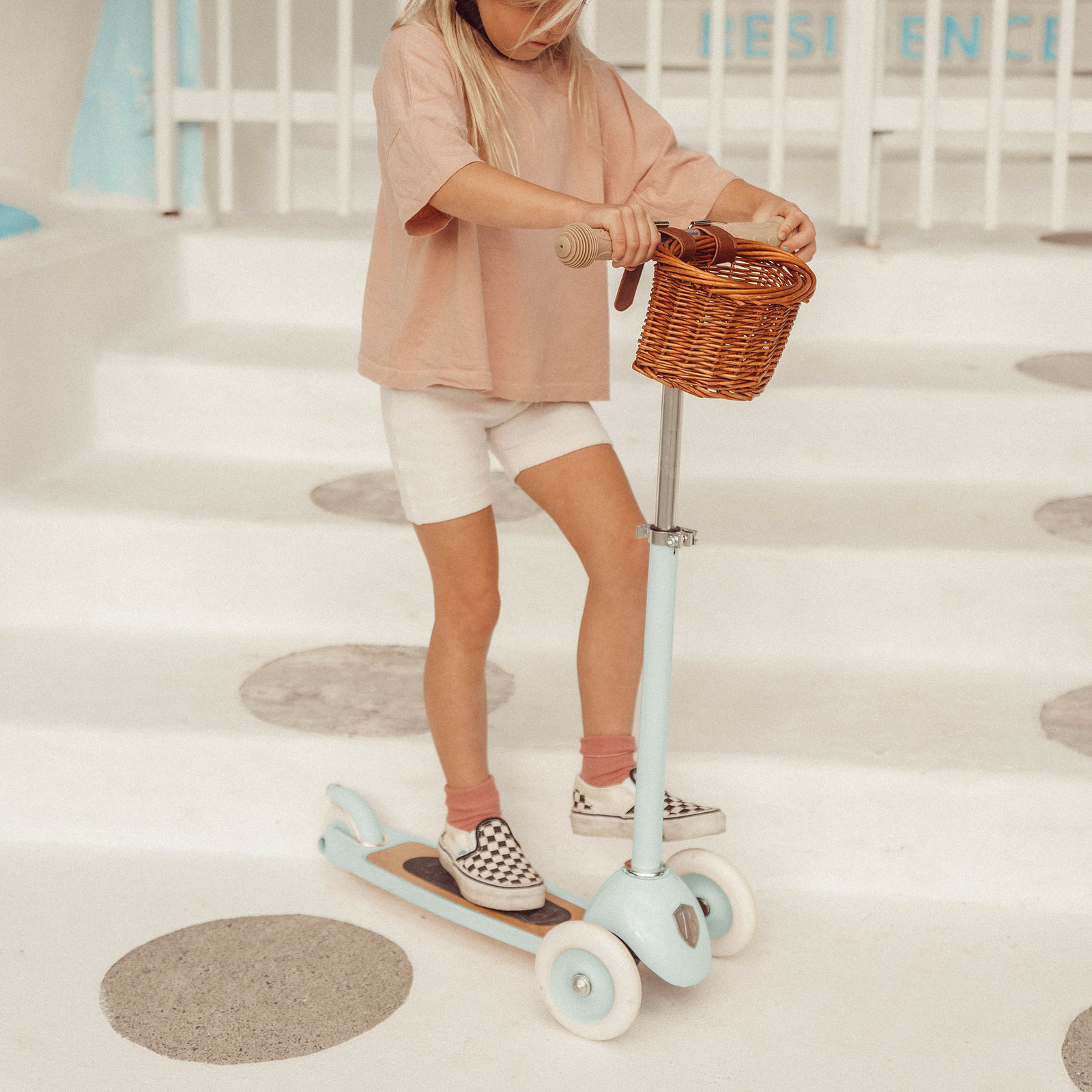 Banwood dětská koloběžka se 3 koly Pale Mint BW-SCOOTER