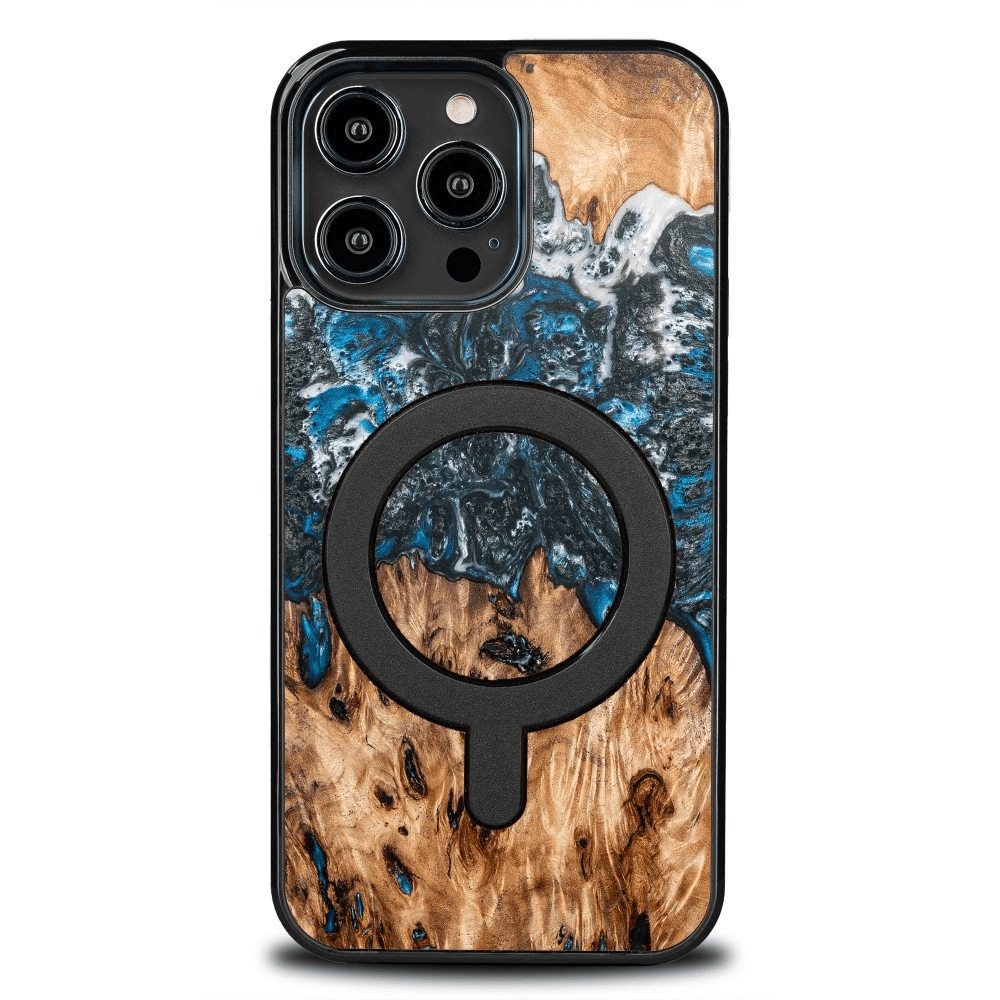 Pouzdro ze dřeva a pryskyřice pro iPhone 14 Pro Max MagSafe Bewood Unique Planet Earth - modré a zelené 5907511786384