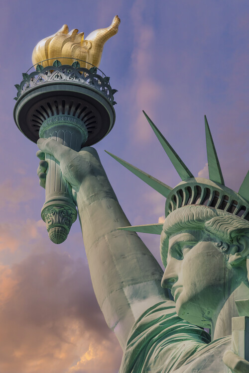 Melanie Viola Fotografie NEW YORK CITY Statue of Liberty at sunset, Melanie Viola, 26.7 × 40 cm