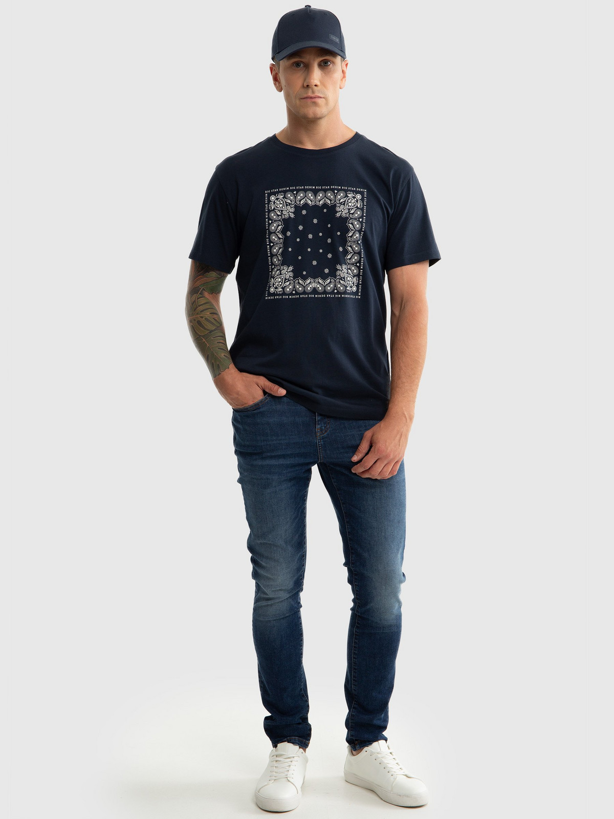 Big Star Man's T-shirt 152417 403 Navy Blue