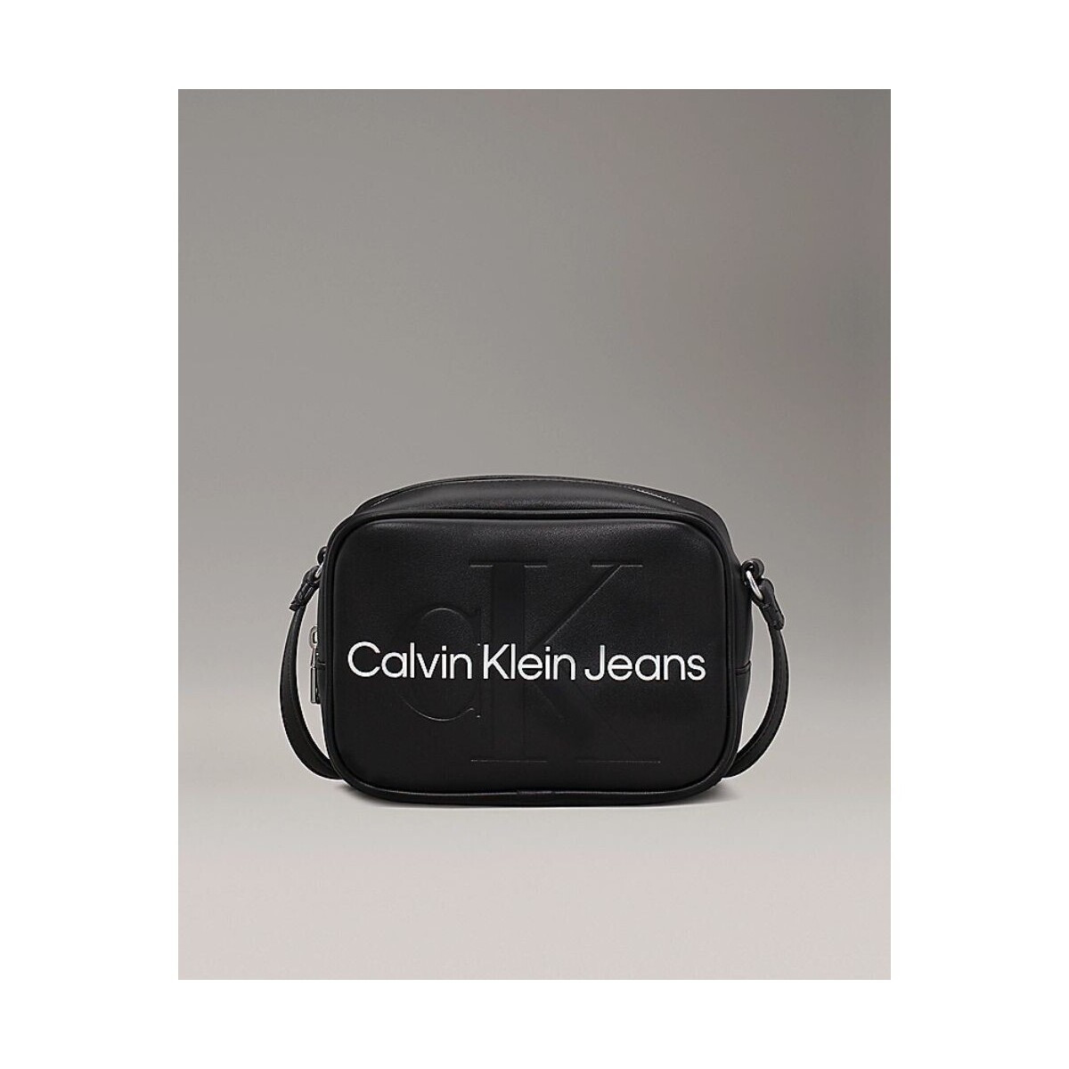 Calvin Klein Jeans  K60K610275  Černá