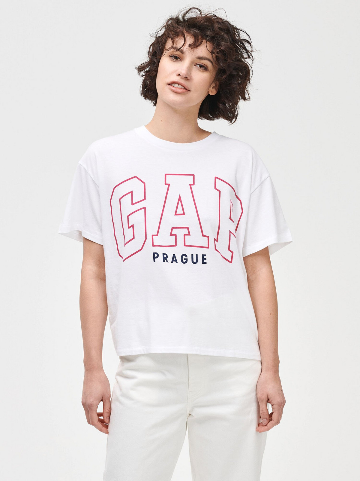 GAP Tričko Logo Prague easy short sleeve tee - Dámské