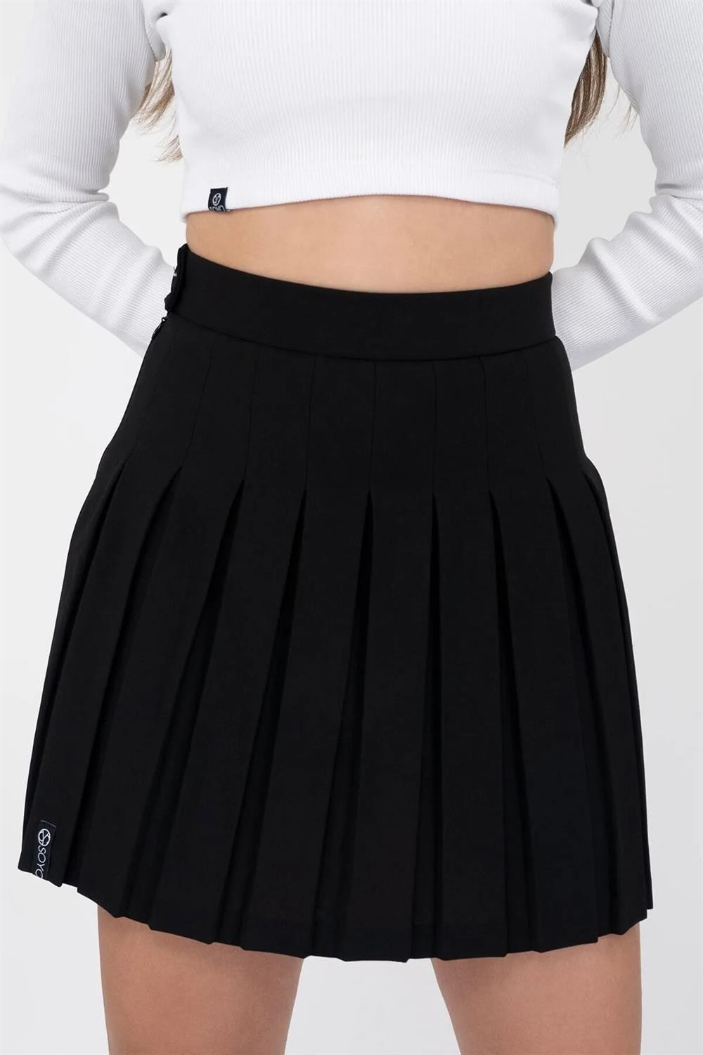 17457 Dewberry Womens Pleated Skirt-BLACK