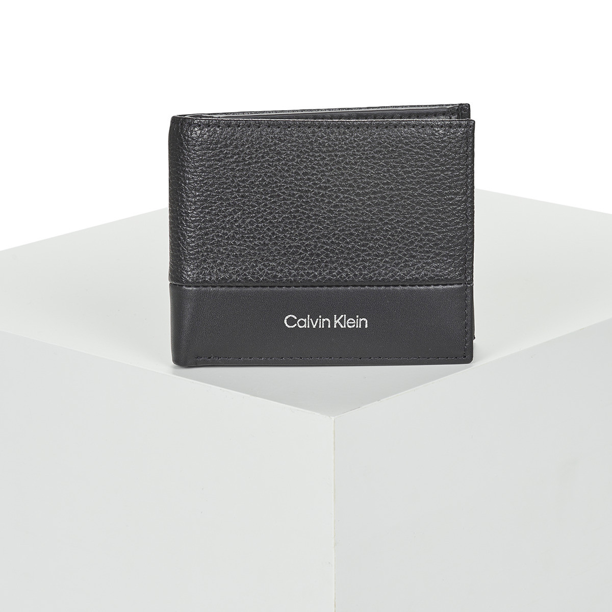 Calvin Klein Jeans  SUBTLE MIX BIFOLD 5CC W/COIN  Černá