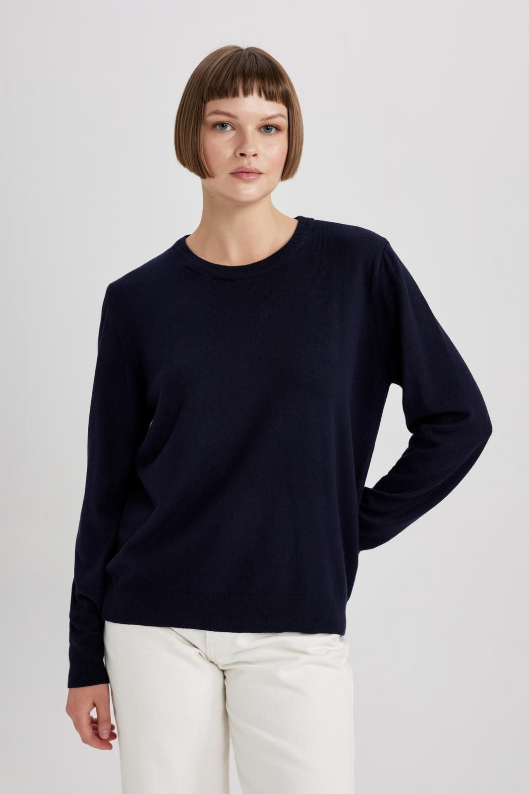 DEFACTO Regular Fit V-Neck Premium Soft Wool Textured Sweater