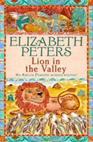 Lion in the Valley (Peters Elizabeth)(Paperback / softback)