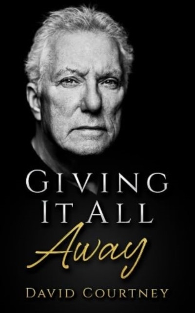 Giving It All Away (Courtney David)(Paperback / softback)