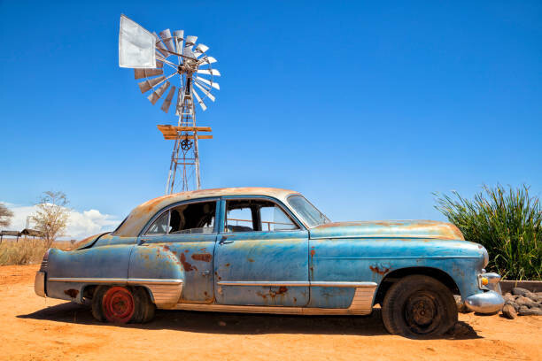 Bim Ilustrace Abandoned vintage car in the desert, Bim, 40 × 26.7 cm