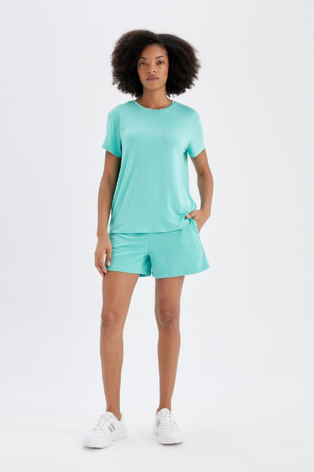 DEFACTO Fit Oversize Fit Short Leg Shorts