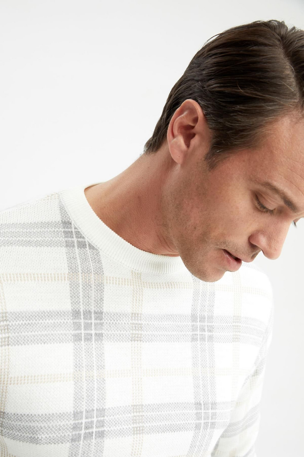 DEFACTO Regular Fit Patterned Crew Neck Sweater