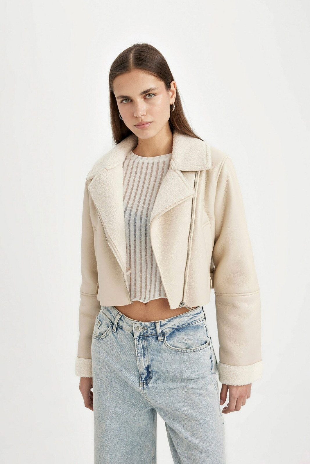 DEFACTO Regular Fit Polo Collar Faux Für Lined Coat