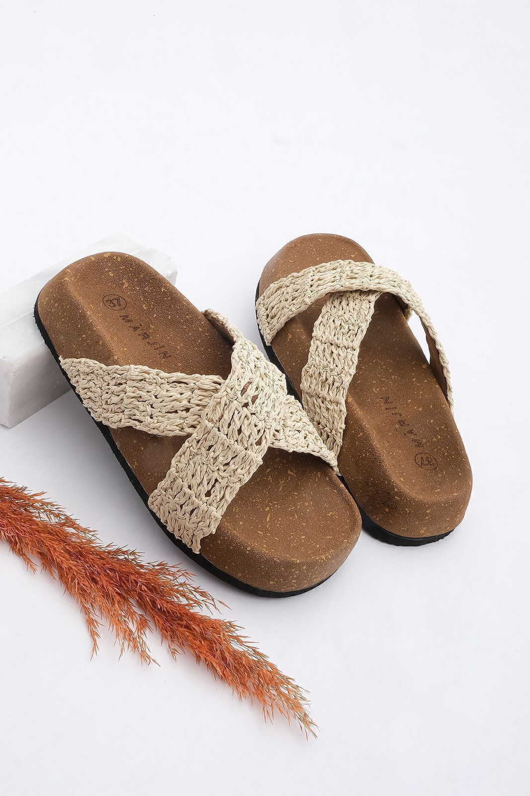 Marjin Women's Hand Knitted Mushroom Pattern Sole Cross Band Wicker Daily Slippers Parsey Beige Wicker