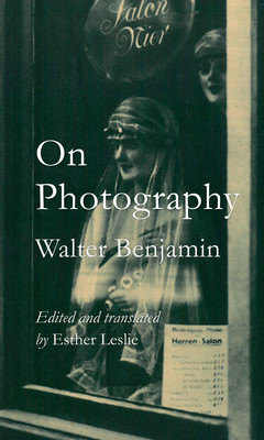 On Photography (Leslie Esther)(Paperback)