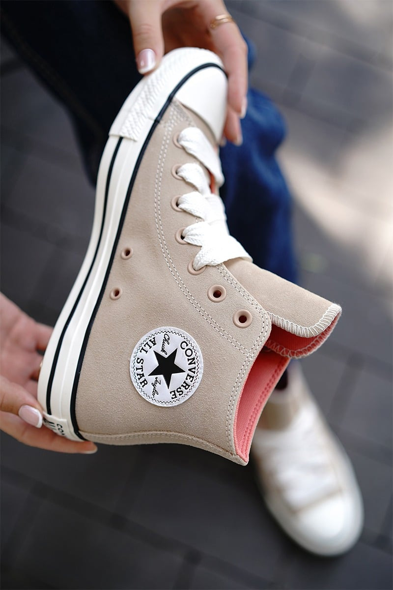 Béžové semišové kotníkové tenisky Chuck Taylor All Star Suede