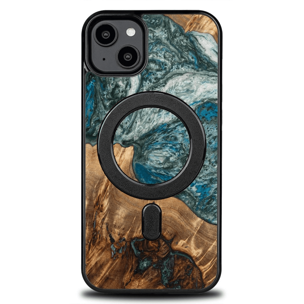 Pouzdro Bewood Unique MagSafe Planet Earth ze dřeva a pryskyřice pro iPhone 14 Plus - modrozelené 5907511786001