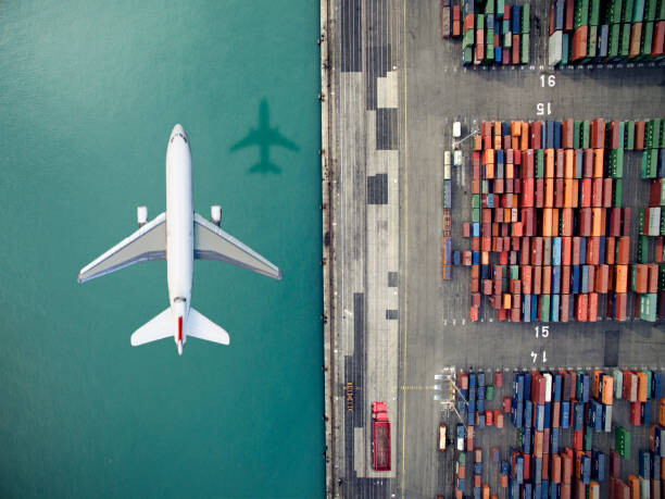 Orbon Alija Ilustrace Airplane flying over container port, Orbon Alija, 40 × 30 cm