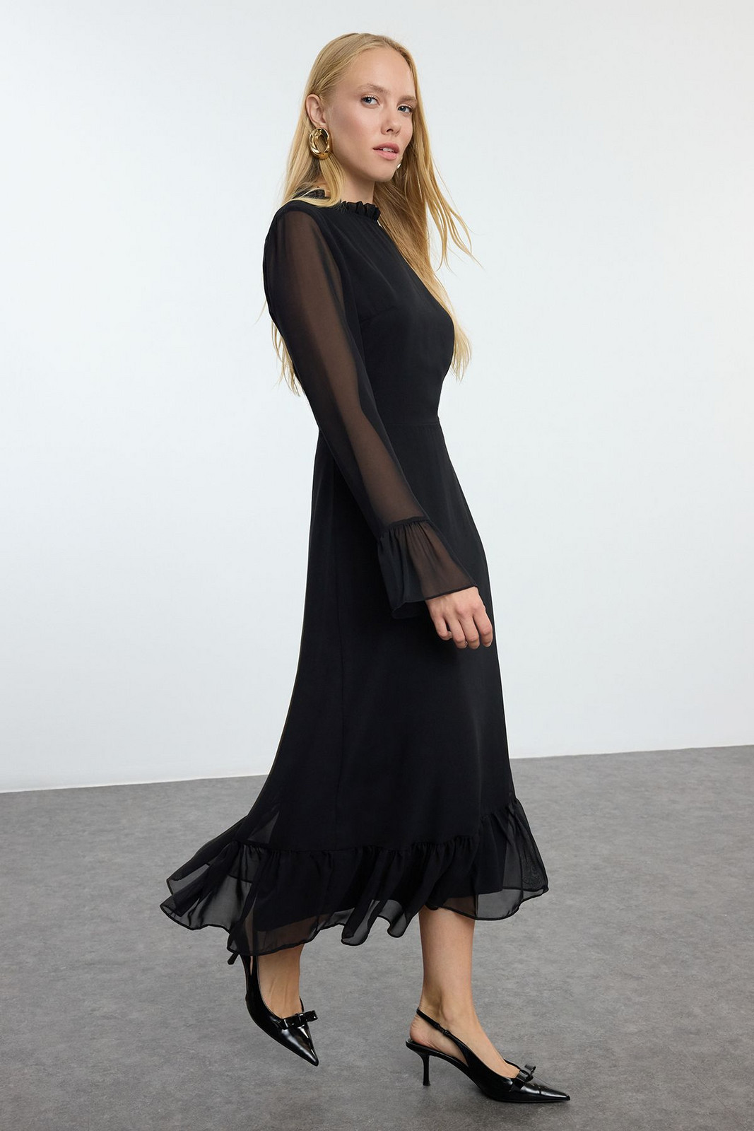 Trendyol Black Animal Patterned A-Line Stand Collar Midi Lined Chiffon Woven Dress