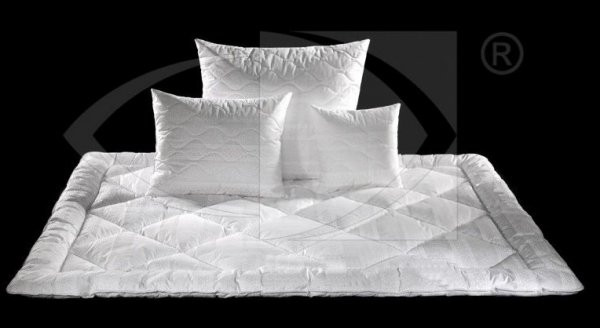 AW Polštář Samet 70x80 cm