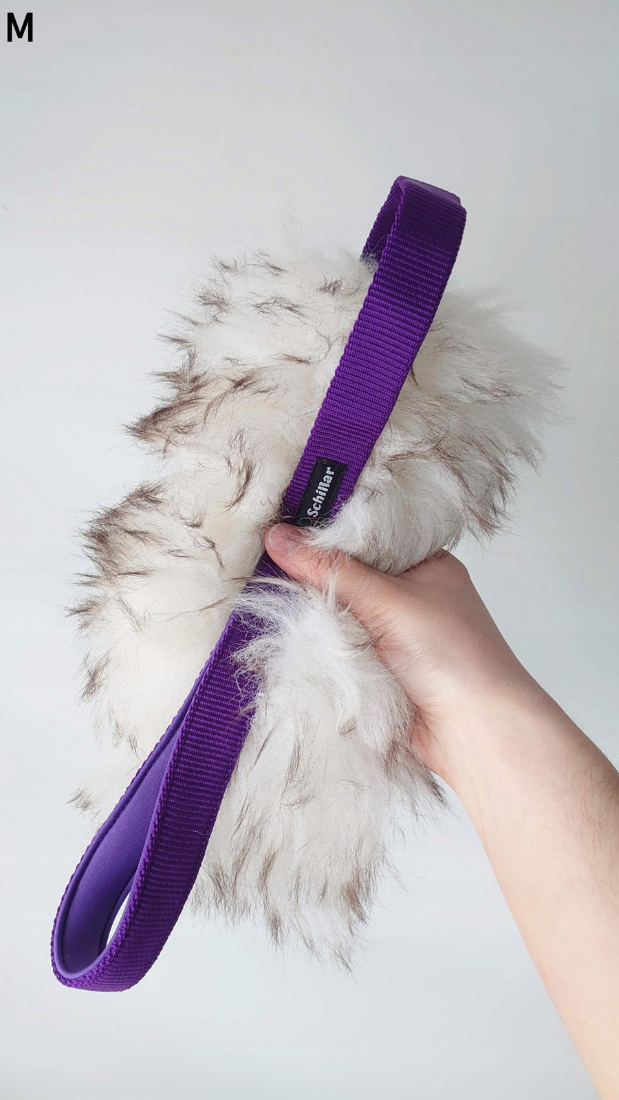 Přetahovadlo hračka z přírodní ovce velikost M pro psa muflon barevné