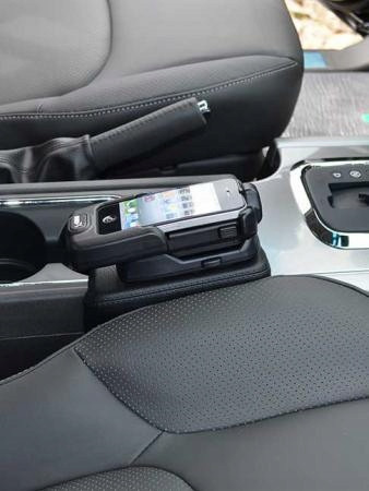 Držák telefonu Kuda Nissan Pathfinder a Navara D40 2007-do