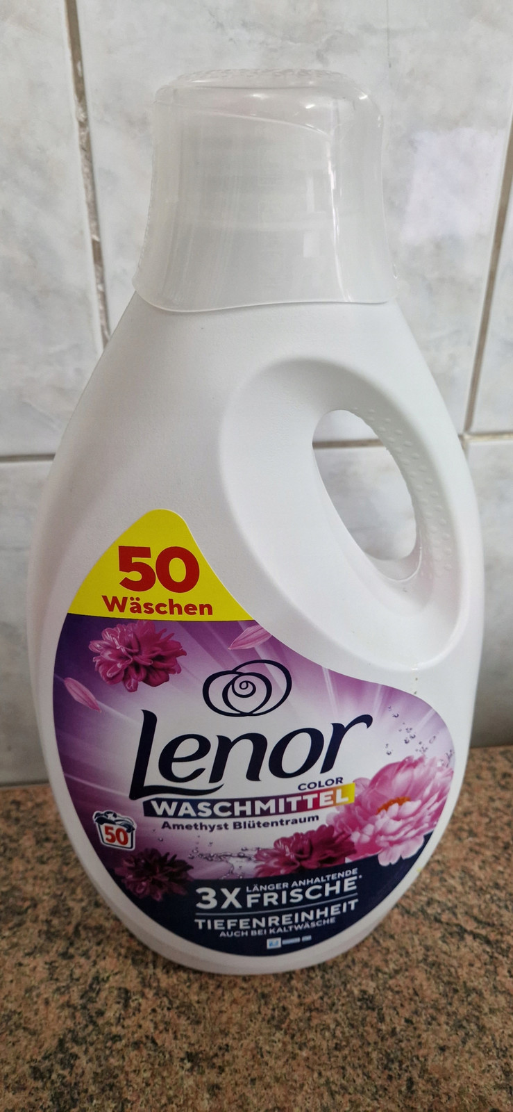 Tekutý Prací Prostředek Lenor Amethyst Blutentraum 50 Praní 2,5L. z Německa