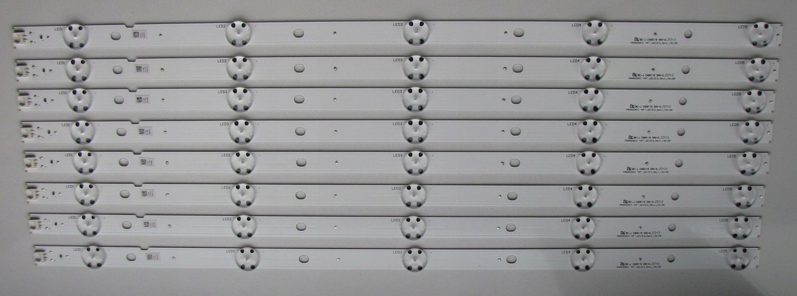 Panasonic lišty TX-49ES400E TX-49DSW504 TX-49DS503 49DS500E 49DSR500 orig