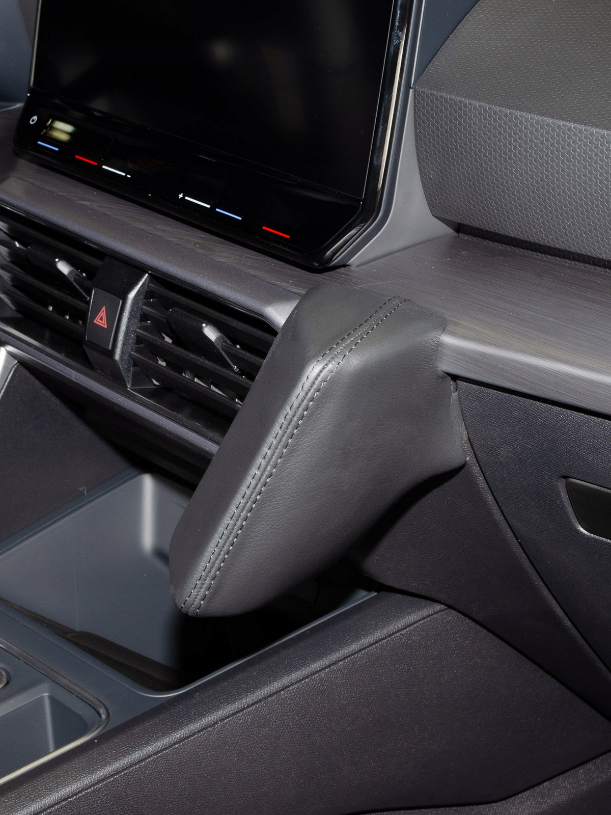 Konzole Kuda na telefon do Seat Leon od 2020