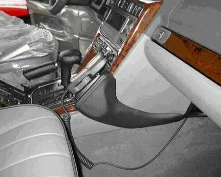 Držák telefonu Kuda Land Rover Range Rover od 96