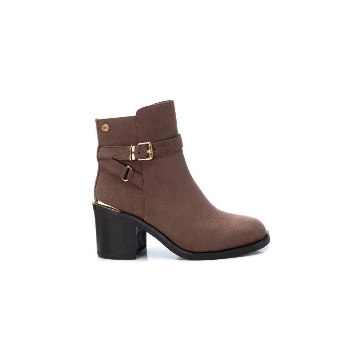 Xti  141735  Hnědá