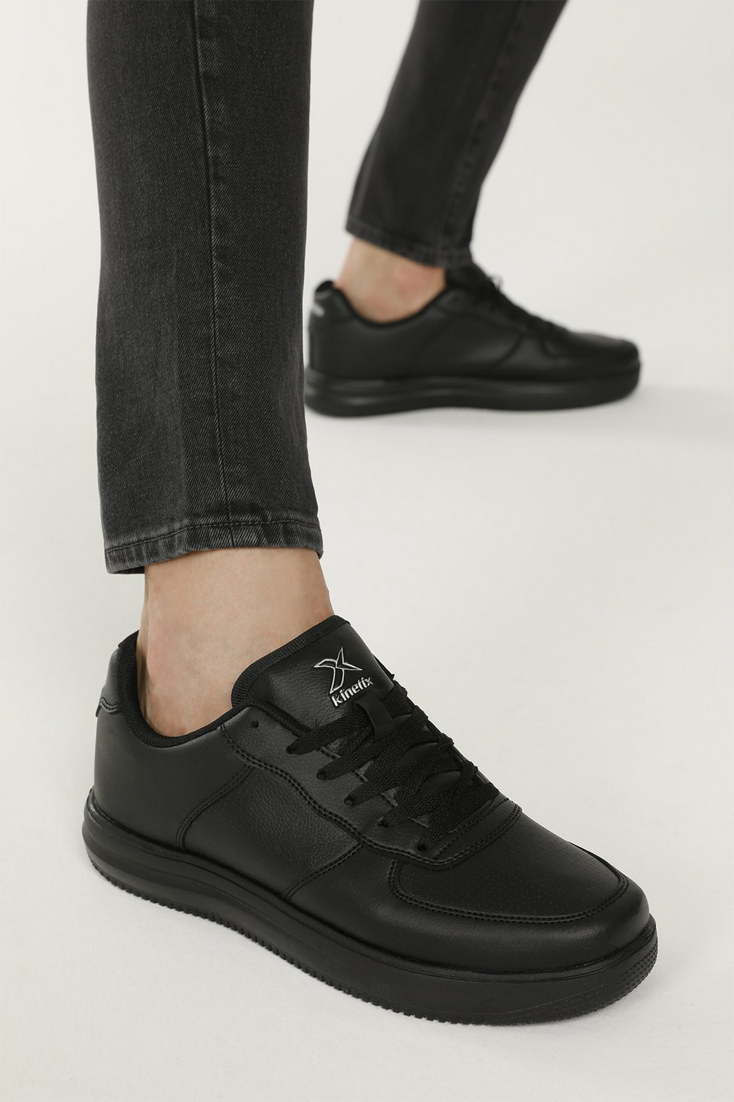 KINETIX ABELLA PU 2FX BLACK Man Sneaker