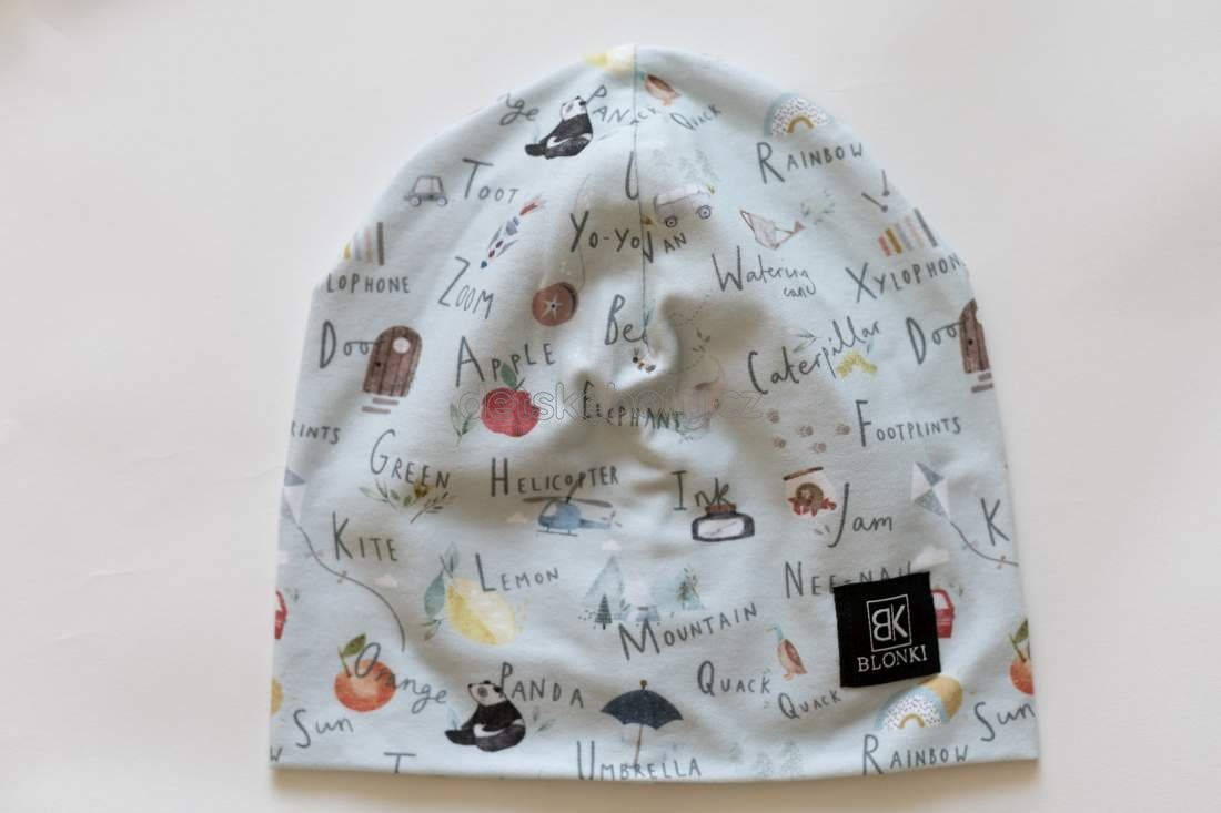 Tenká čepice Blonki č.123-nápisy Velikost: 45-47
