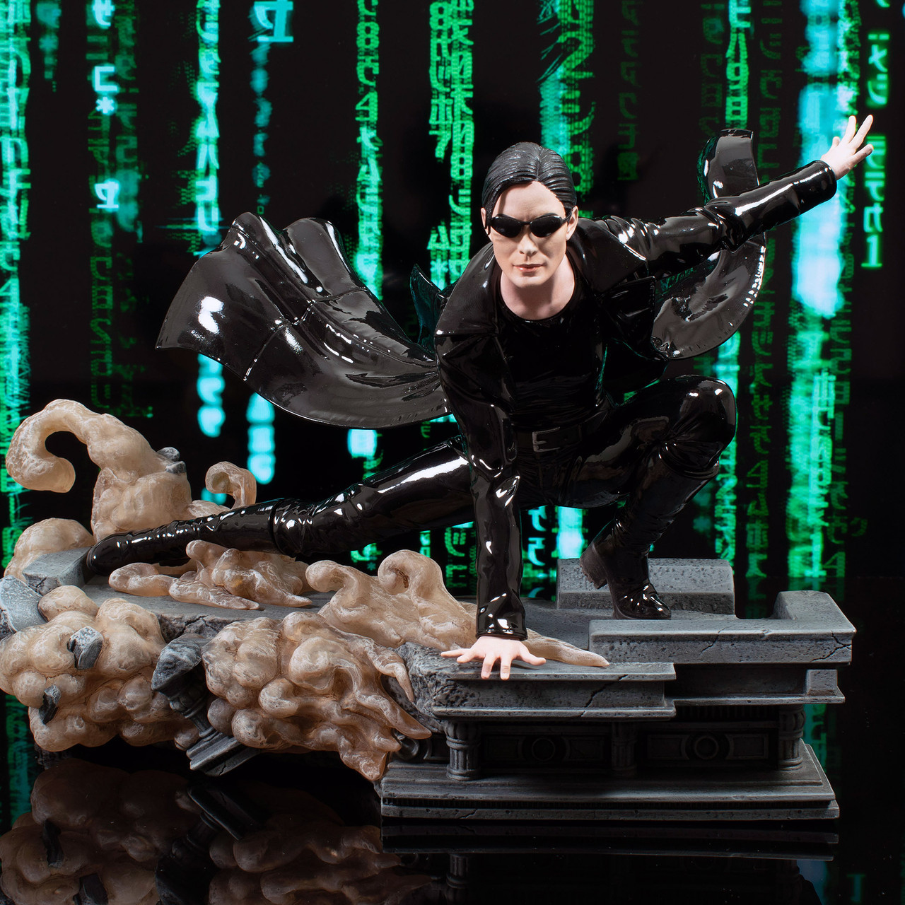 Diamond Select | The Matrix - Gallery Deluxe PVC Statue Trinity 23 cm