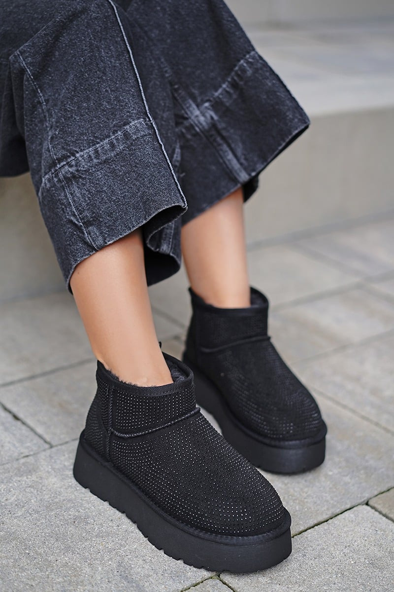 Černé sněhule na platformě 143236